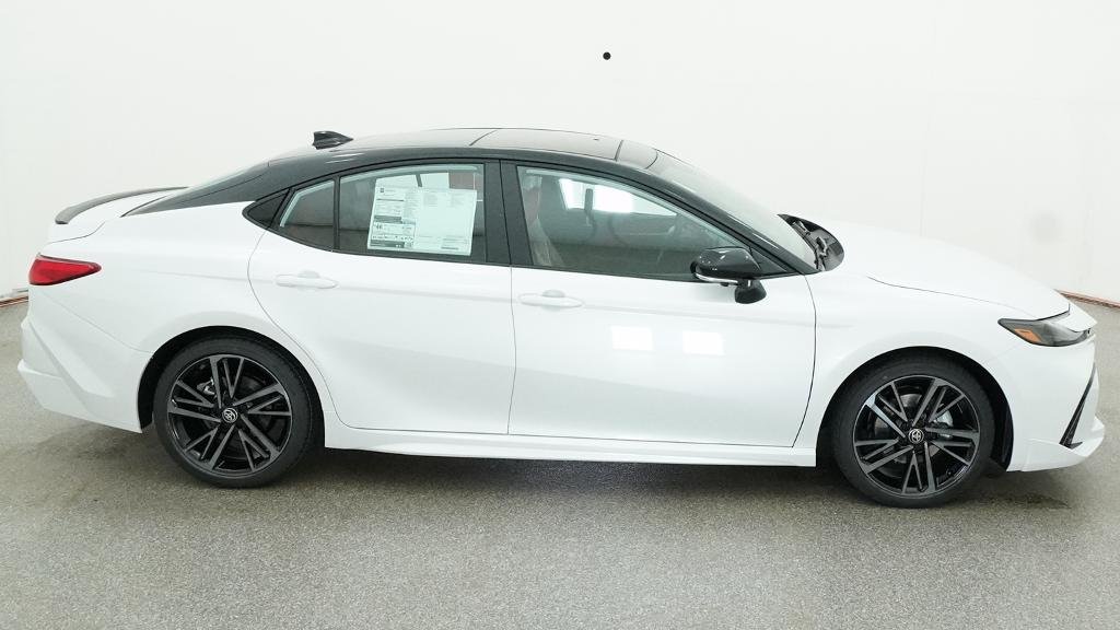 New 2026 Wind Chill Pearl with Midnight Black Metallic roof Toyota XSE image 14