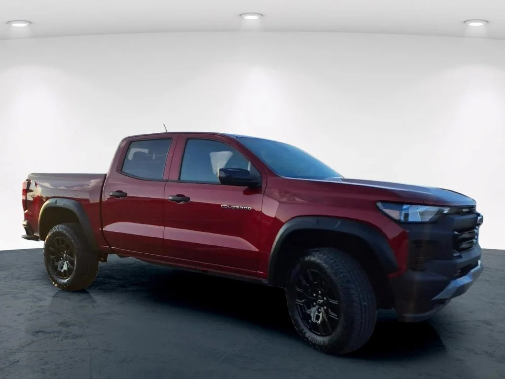 Used 2026 Red Chevrolet Trail Boss image 5