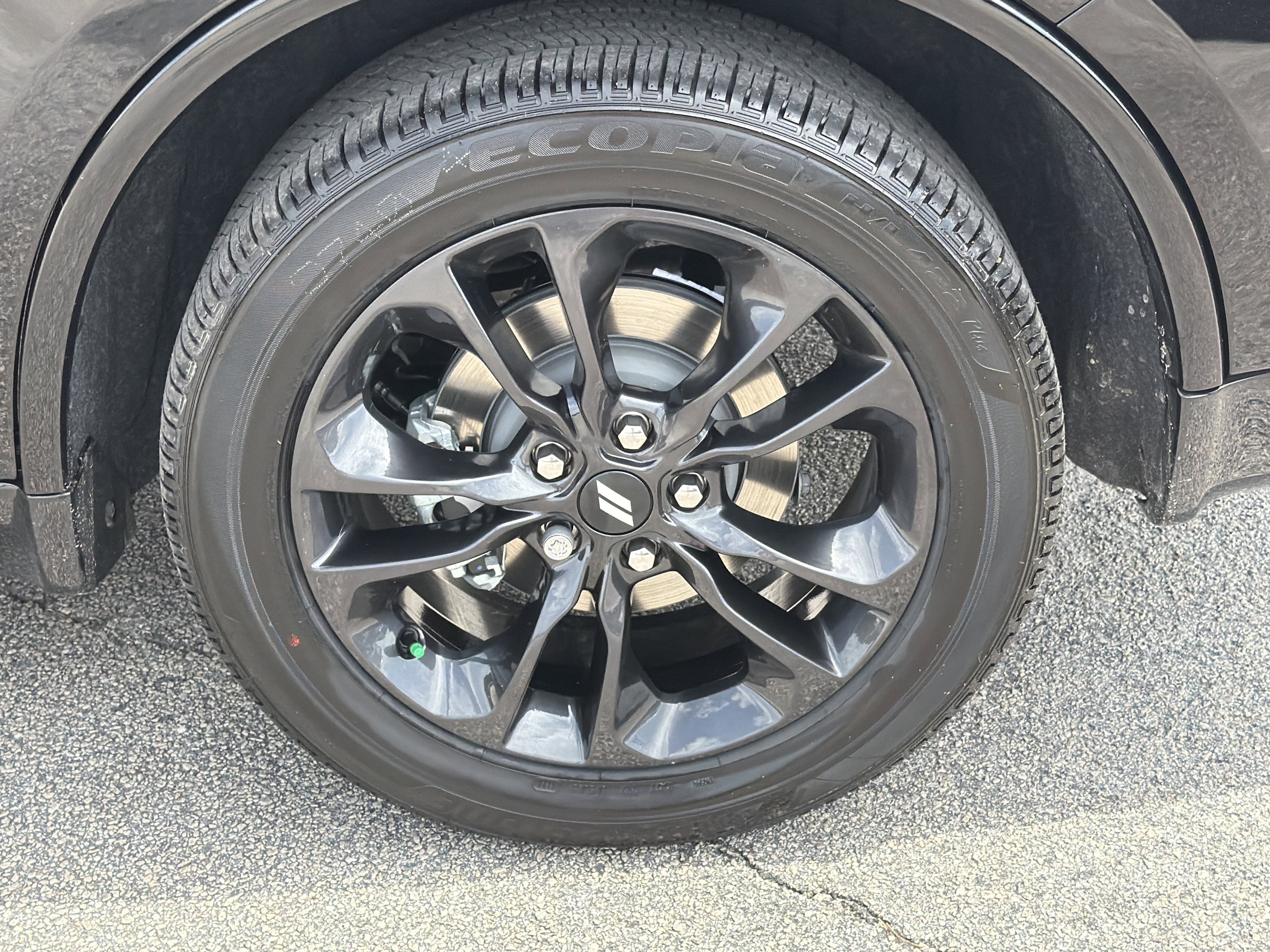 New 2026 Diamond Black Clear-Coat Exterior Paint Dodge GT image 23