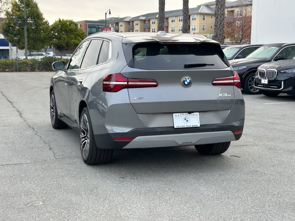 New 2026 Skyscraper Grey Metallic BMW 30 xDrive image 3
