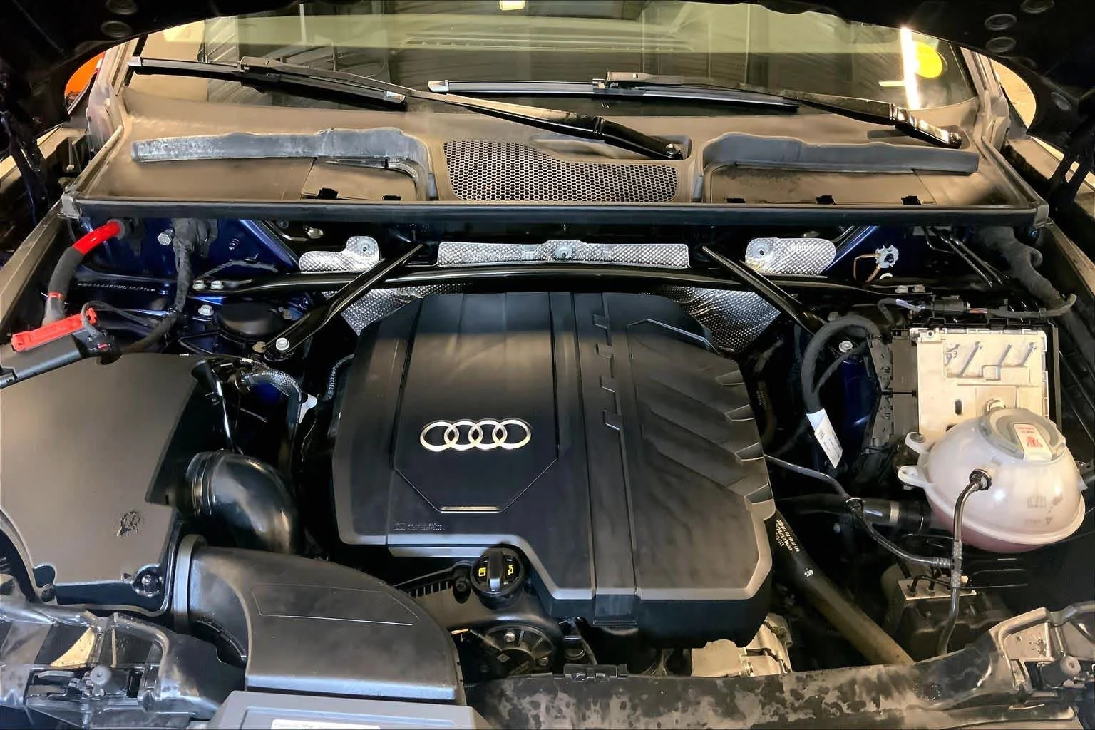 Used 2021 Navarra Blue Metallic Audi Premium image 32