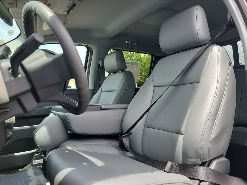 New 2026 Oxford White Ford F-350® XL image 17