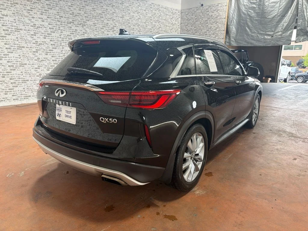 Used 2019 Black Obsidian INFINITI LUXE image 7