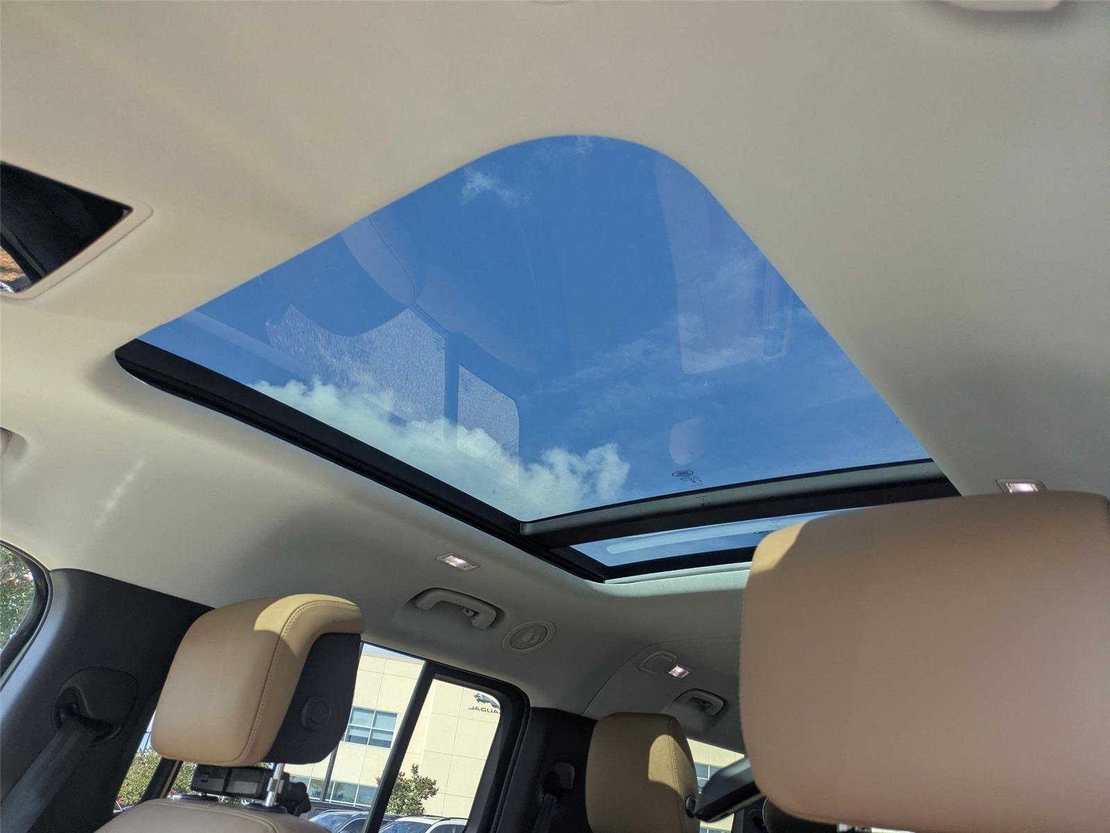 New 2026 Woolstone Green Land Rover S image 25