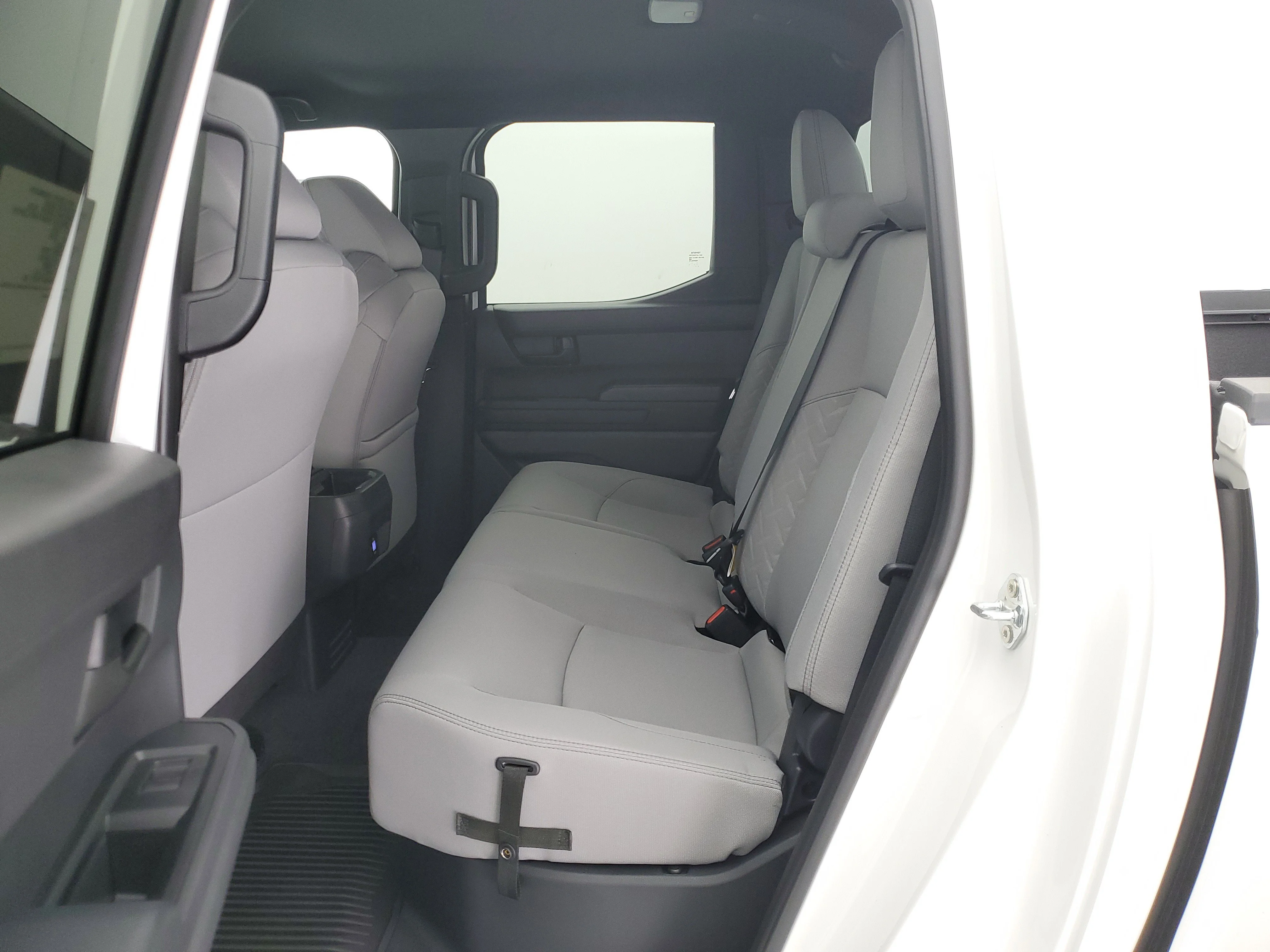 2026 Toyota Tacoma SR5 - Photo 14
