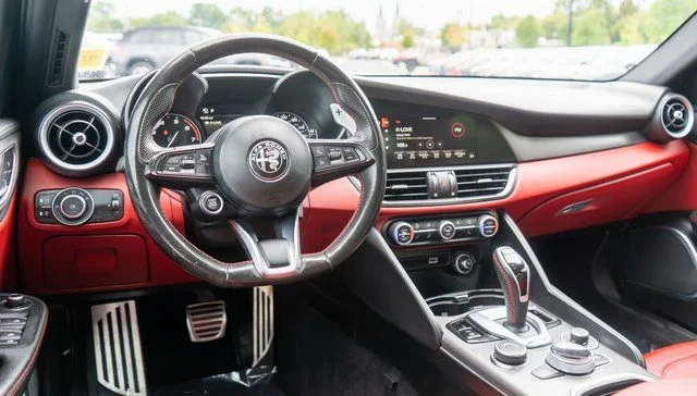 Used 2021 White Alfa Romeo Ti Sport image 20