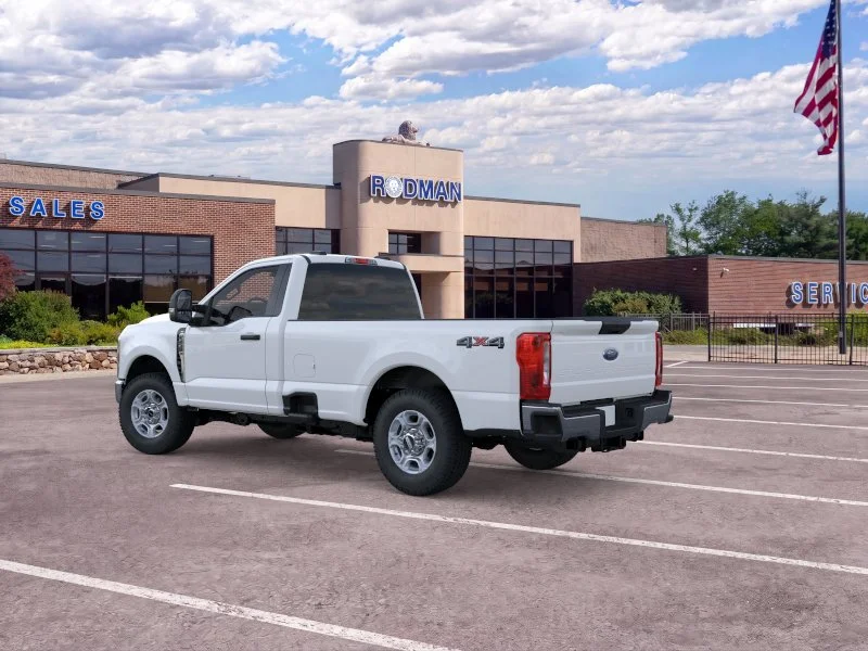 New 2026 Oxford White Ford F-250® XLT image 32