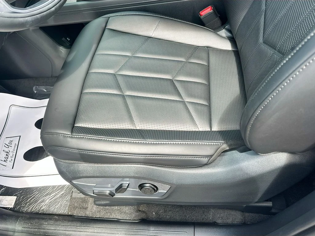 New 2027 Glacial White Pearl Kia X-Line EX image 19