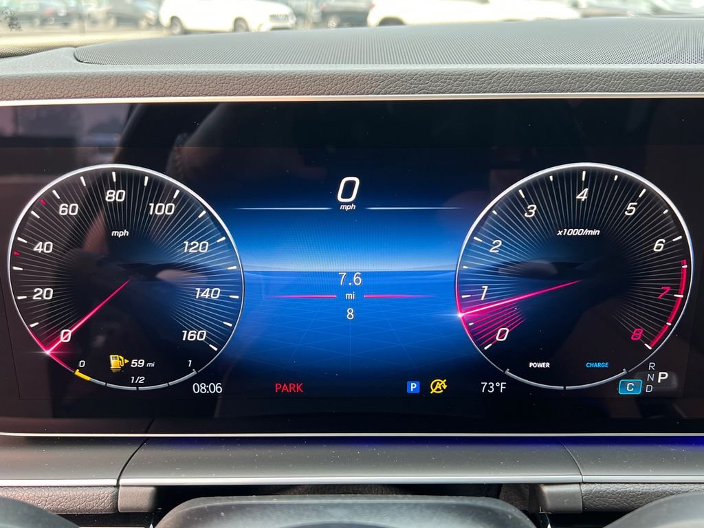 New 2026 MANUFAKTUR Ireland Mid Green Metallic Mercedes-Benz GLE 350 image 17