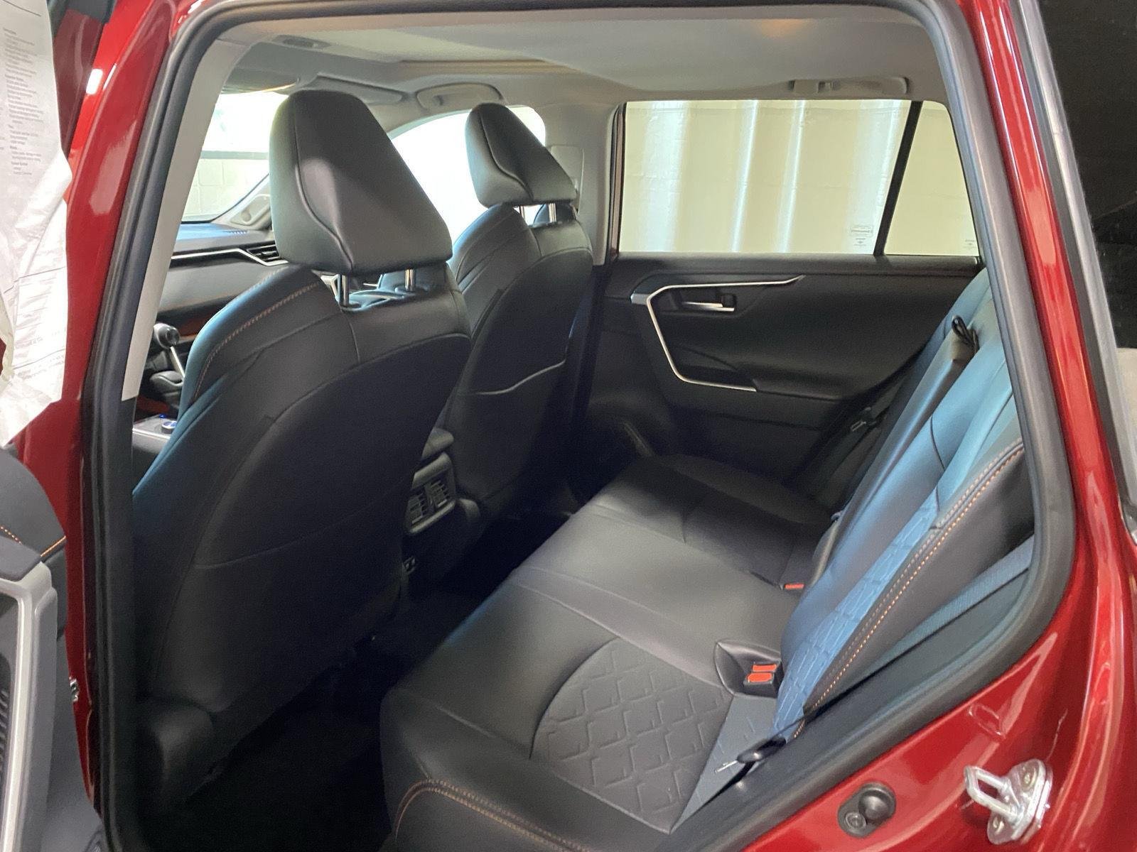 Used 2019 Ruby Flare Pearl Toyota Adventure image 15
