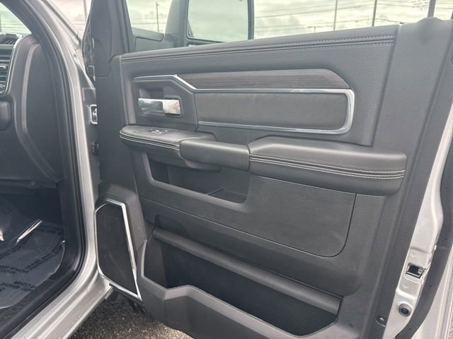 New 2026 Silver-Zynith Exterior Paint RAM Laramie image 9