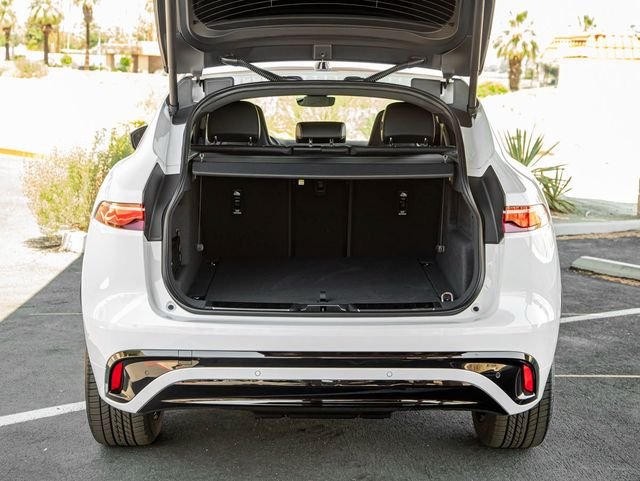 New 2026 Ostuni Pearl White Jaguar P250 R-Dynamic S image 22
