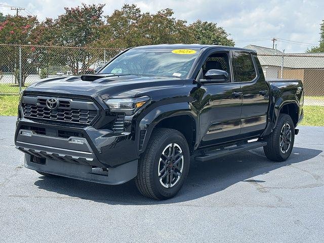 Certified Used 2025 BLACK Toyota  image 4