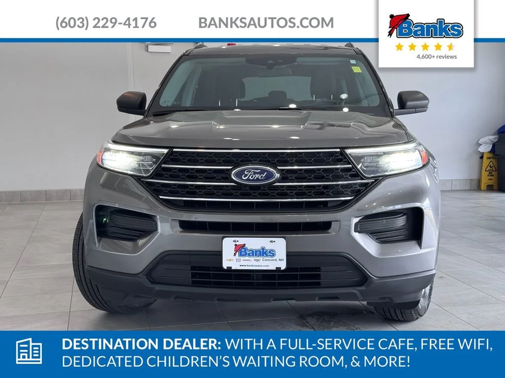 Certified Used 2022 Gray Ford XLT image 3
