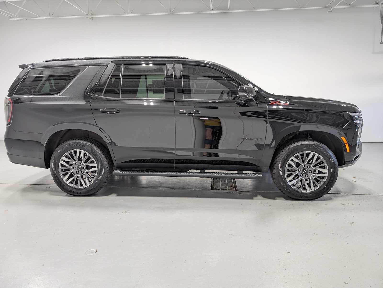 2025 Chevrolet Tahoe Z71 - Photo 7