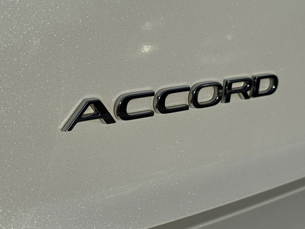 Used 2024 White Honda EX image 11