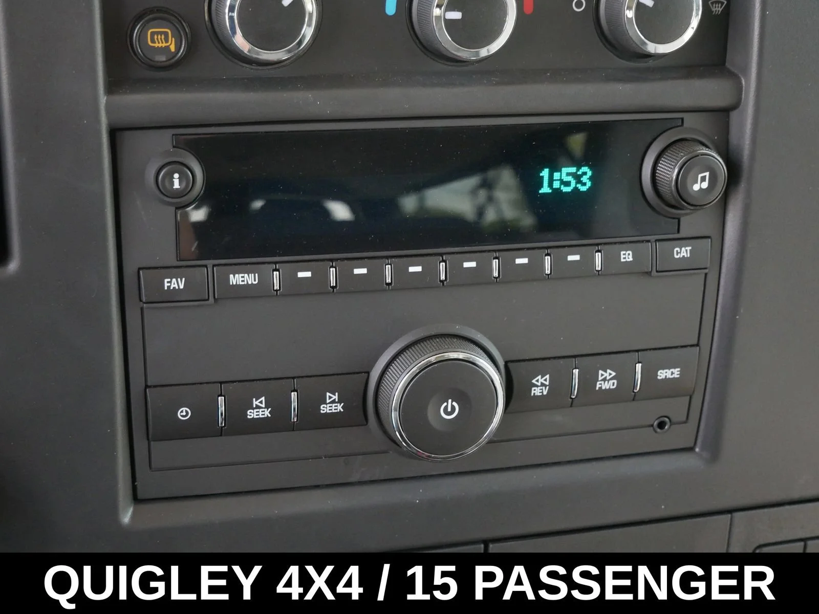2024 Chevrolet Express Passenger LT - Photo 25