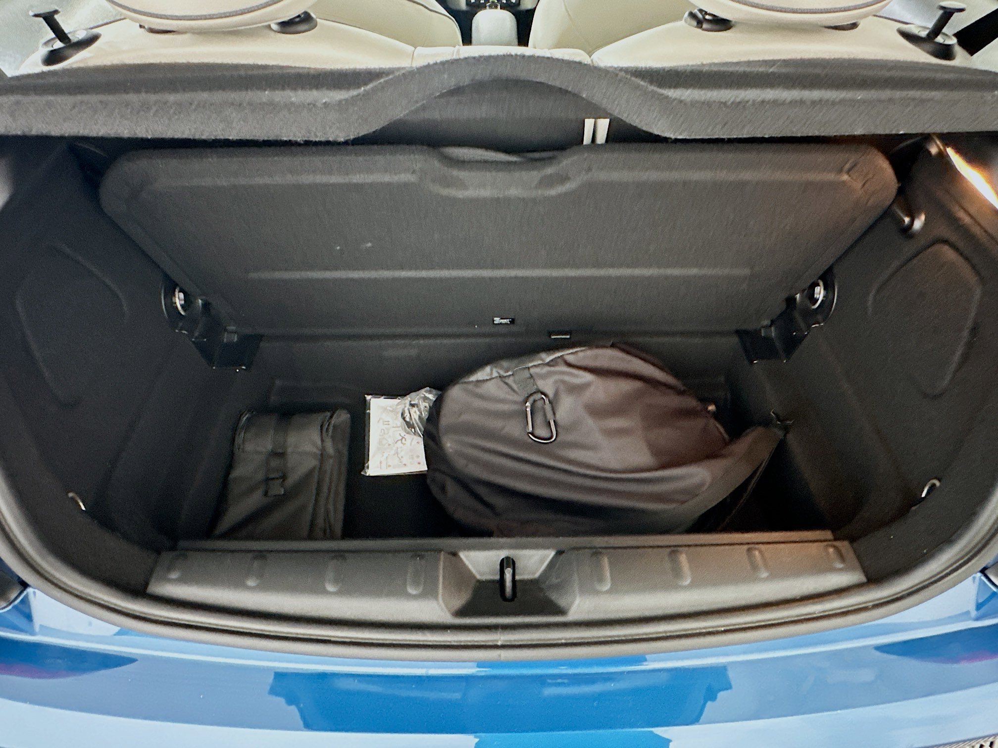 2023 MINI Hardtop 2 Door SE - Photo 30