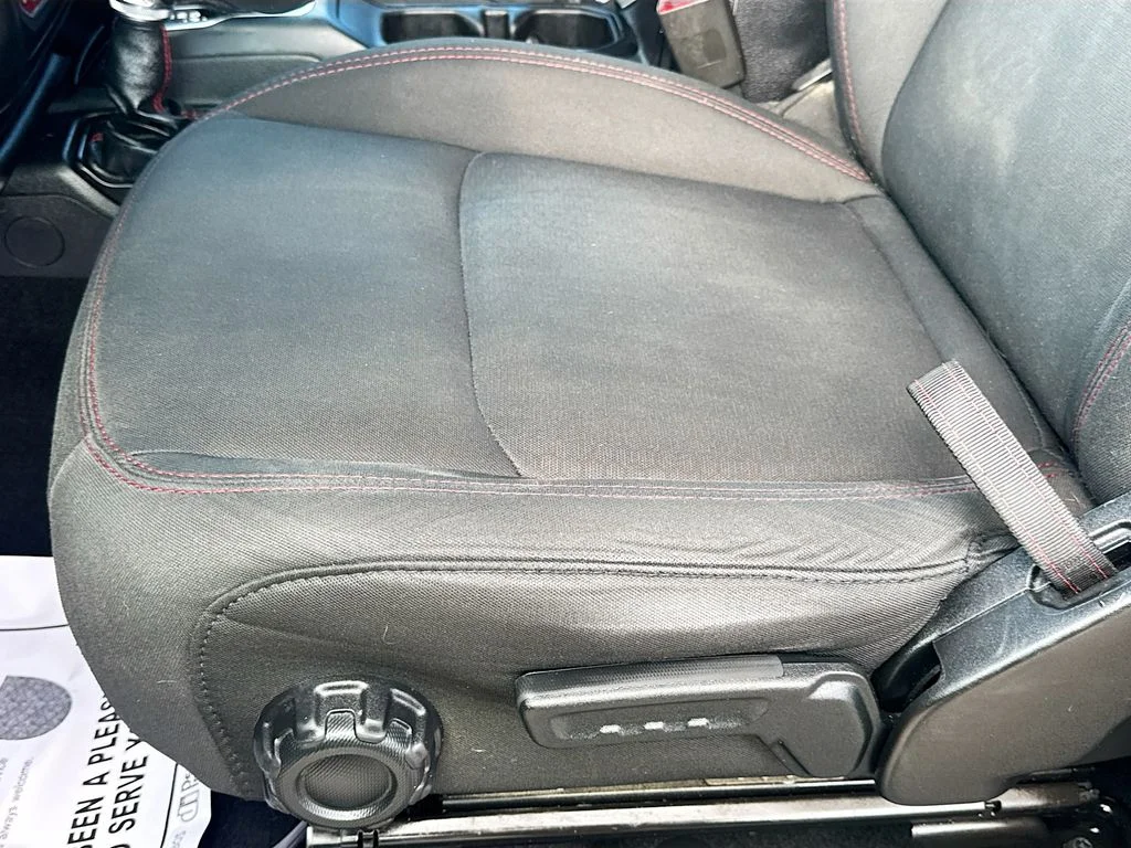 Used 2019 Gray Jeep Unlimited Rubicon image 24