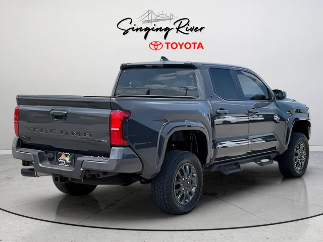 Used 2025  Toyota SR5 image 6