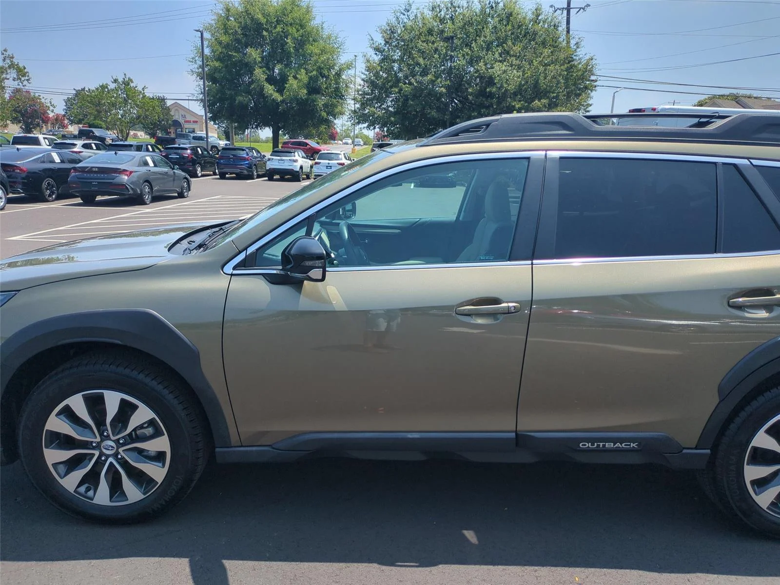 Used 2023 Autumn Green Metallic Subaru Limited XT image 15