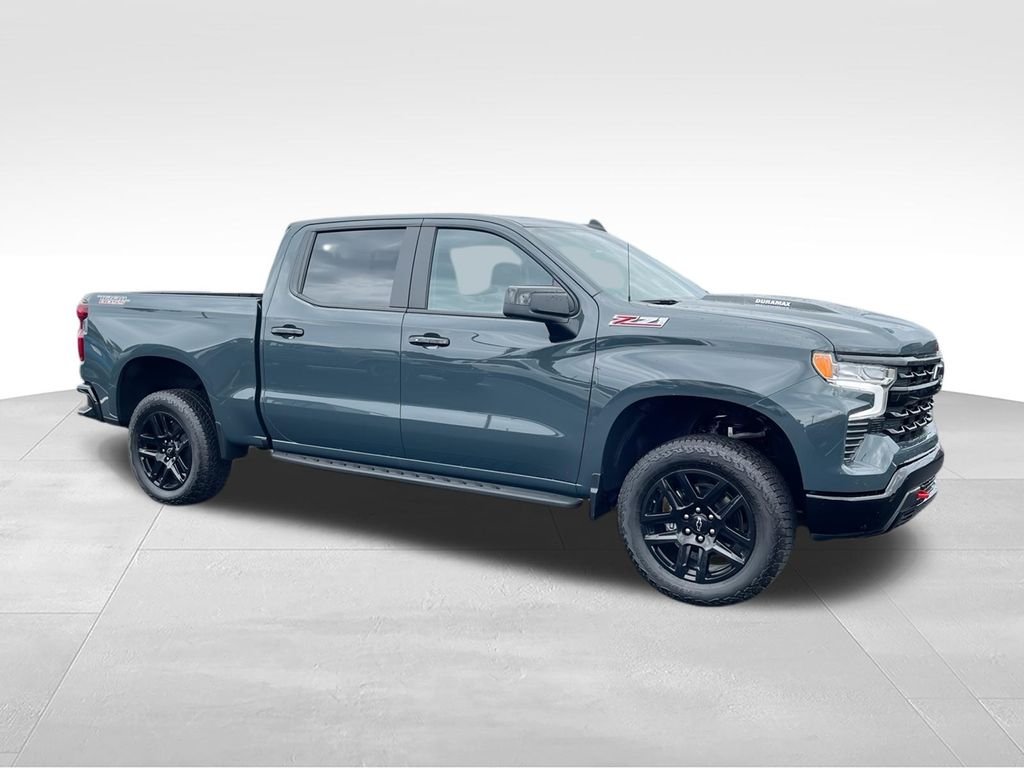 Used 2025 Gray Chevrolet LT Trail Boss image 2
