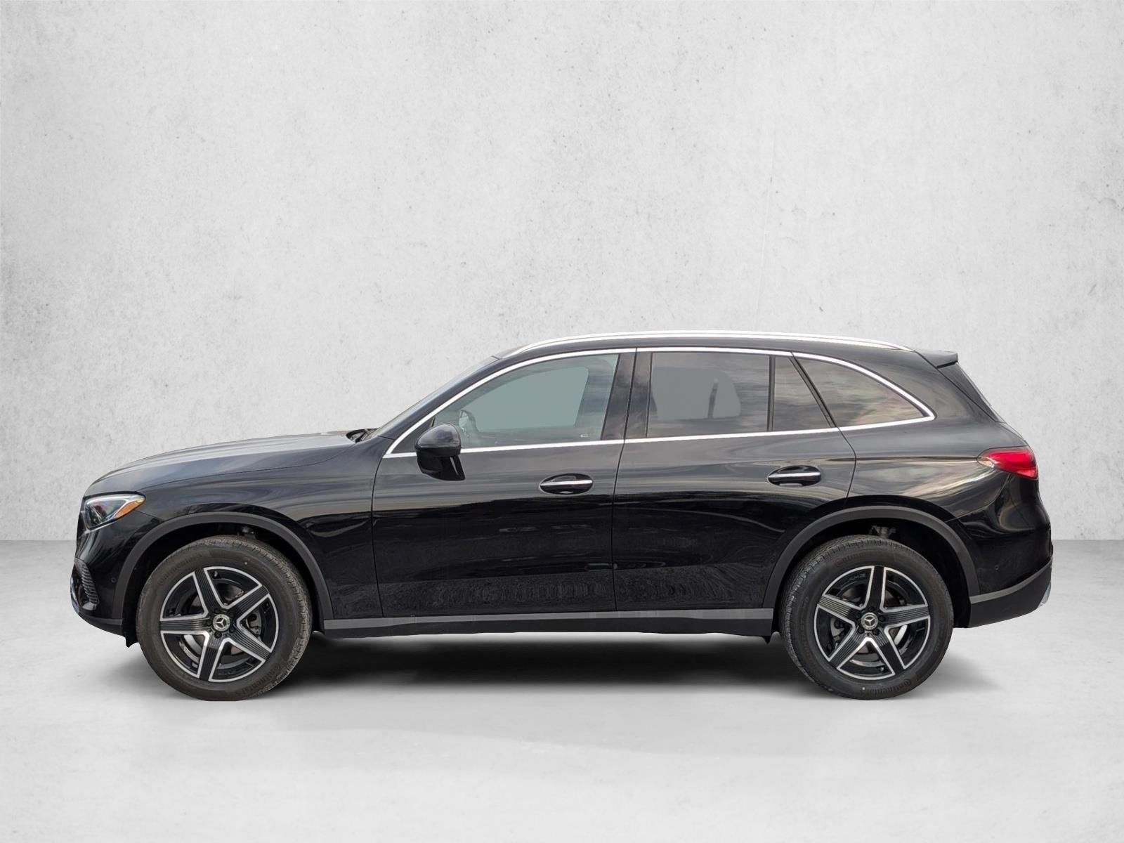 New 2026 Obsidian Black Metallic Mercedes-Benz GLC300 image 5