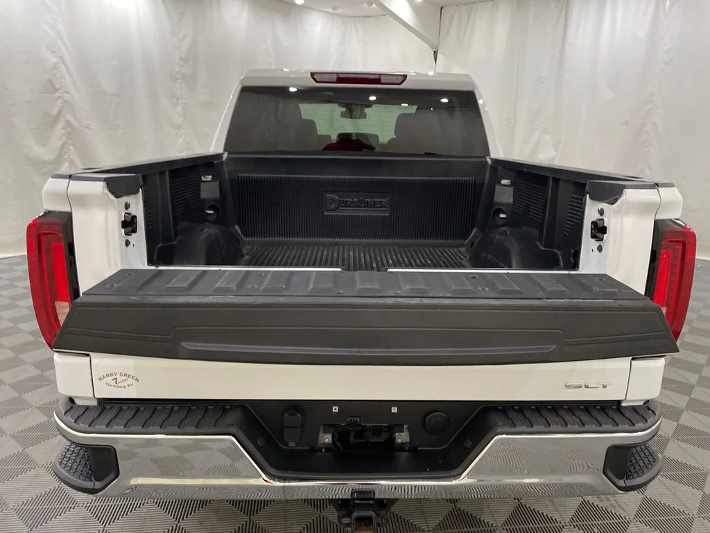 2025 GMC Sierra 1500 SLT - Photo 8