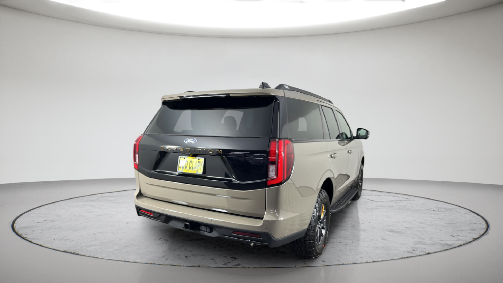 New 2027 Marsh Gray Ford Tremor® image 8