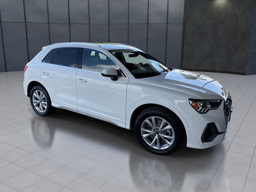 2024 Audi Q3 45 TFSI S Line Premium quattro's photo
