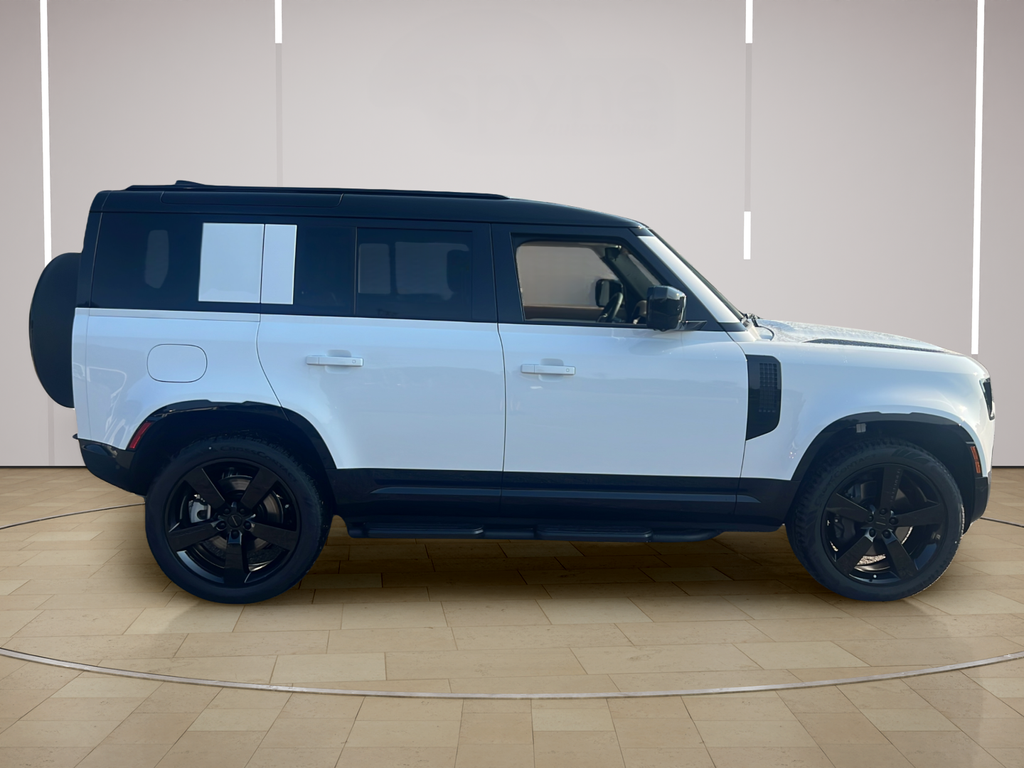 New 2026 White Land Rover X-Dynamic SE image 8