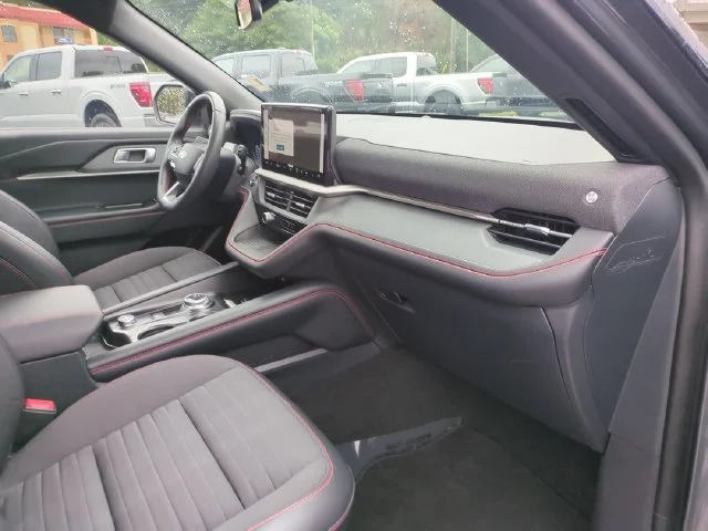 Used 2025 Gray Ford ST-Line image 37