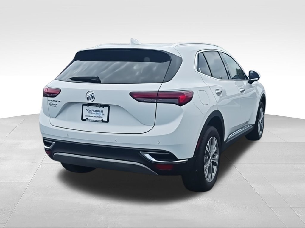 Used 2022 White Buick Preferred image 8