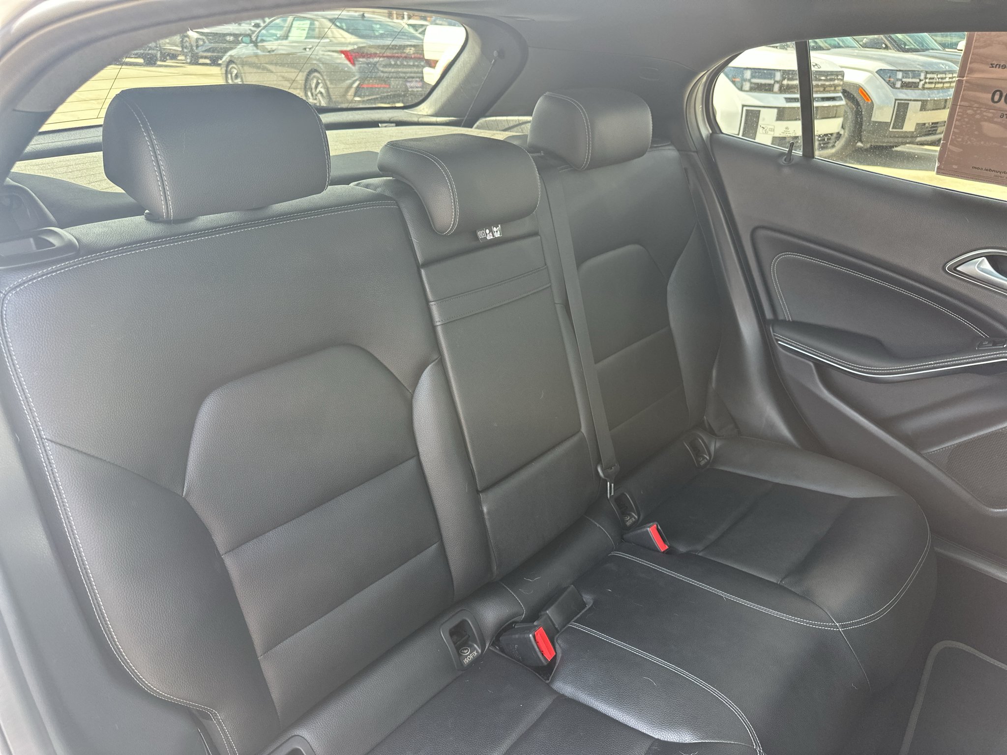 Used 2018 Polar Silver Metallic Mercedes-Benz 250 image 36
