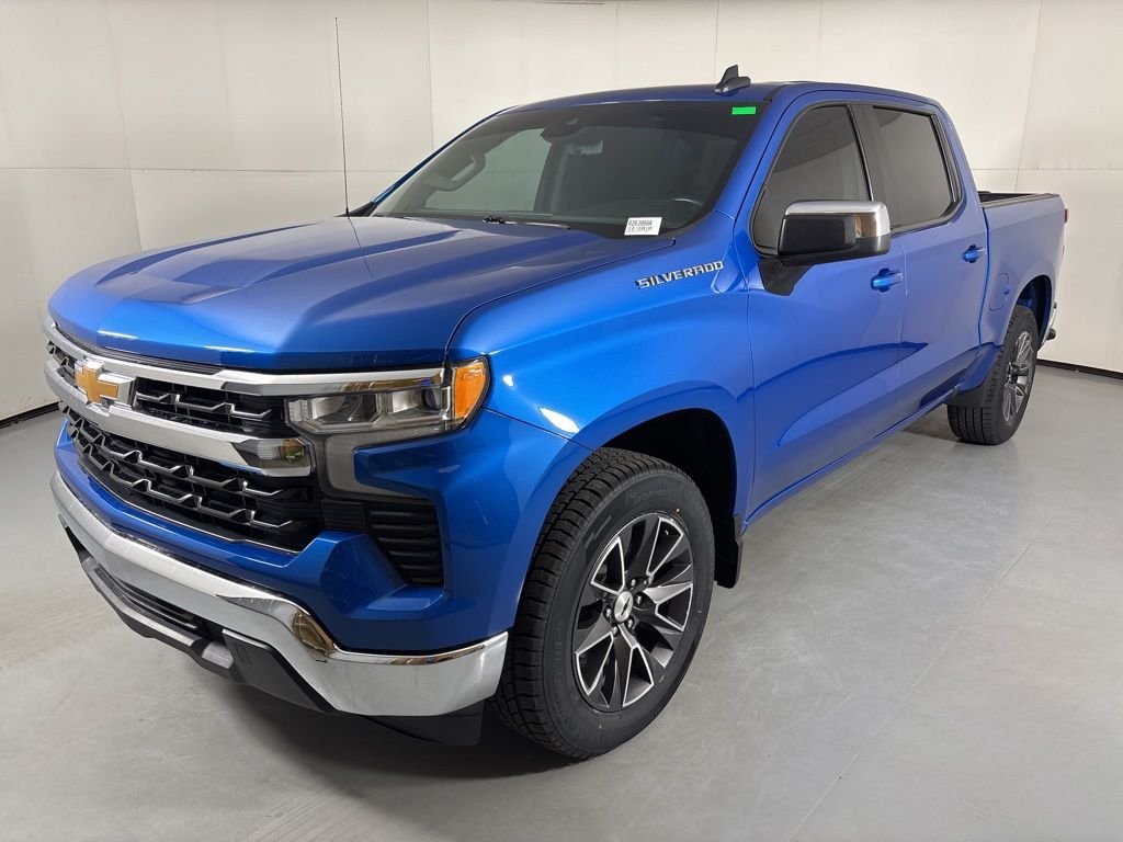 Used 2024 Blue Chevrolet LT image 4
