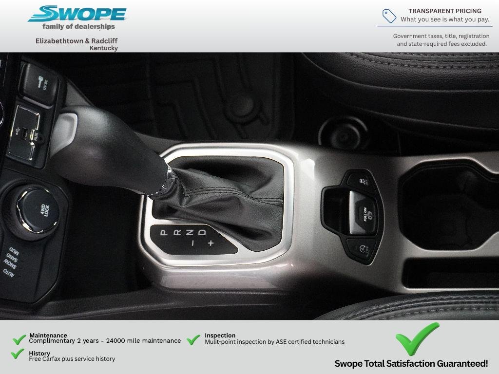 Used 2022 Colorado Red Clearcoat Jeep Sport image 25