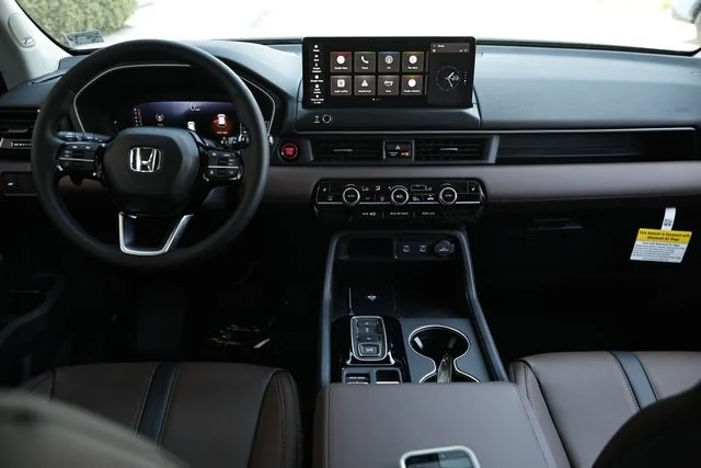 New 2026 Platinum White Pearl Honda Touring image 31