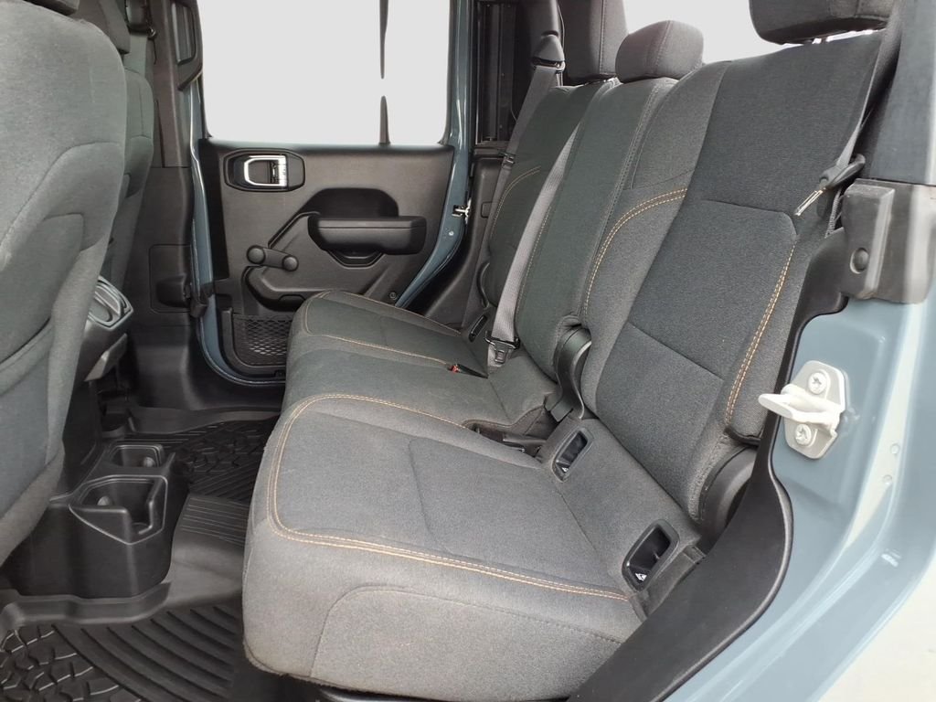 Used 2024 Anvil Clearcoat Jeep Sport image 25