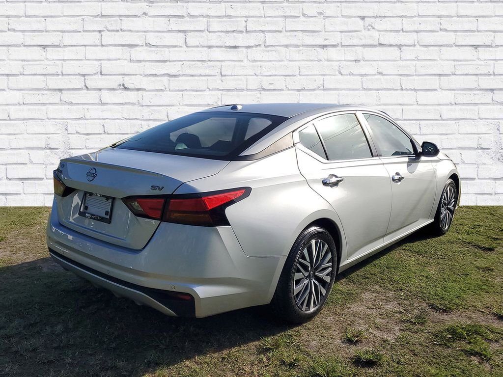 Used 2024 Nissan Altima SV with VIN 1N4BL4DV0RN302522 for sale in Live Oak, FL