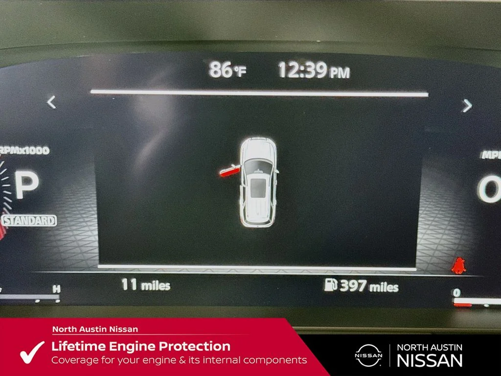 New 2026 White Nissan Platinum image 15