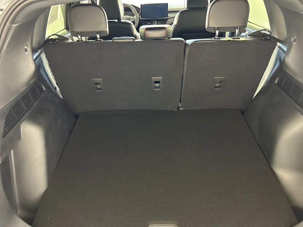 2026 Ford Escape ST-Line - Photo 27