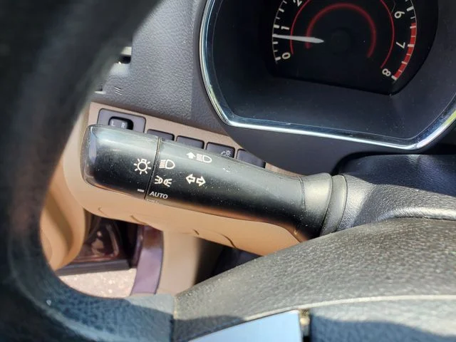 Used 2013 Red Toyota Base image 20