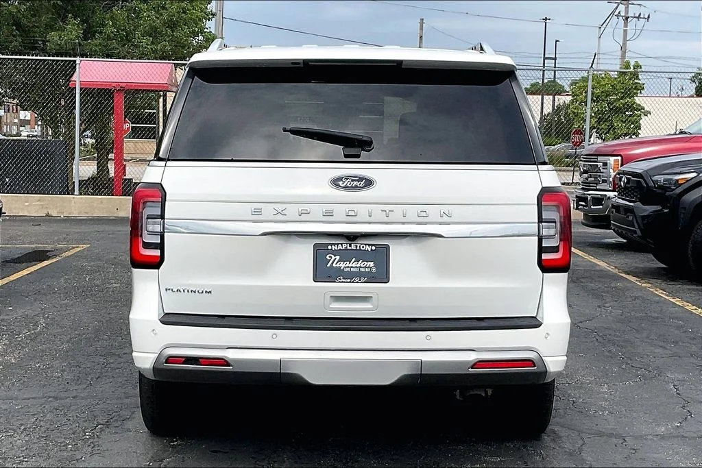 Used 2022 White Ford Platinum image 3