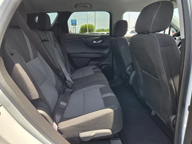 Used 2023 White Chevrolet LT image 17