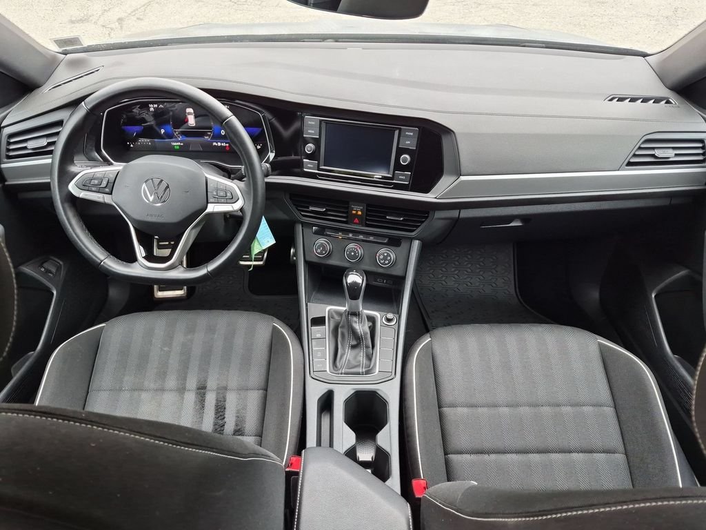 Used 2023 Silver Volkswagen 1.5T Sport image 19