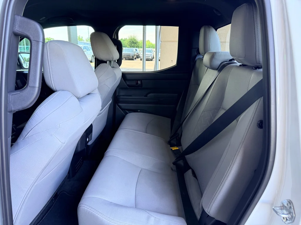 Used 2025 Ice Cap Toyota SR5 image 23