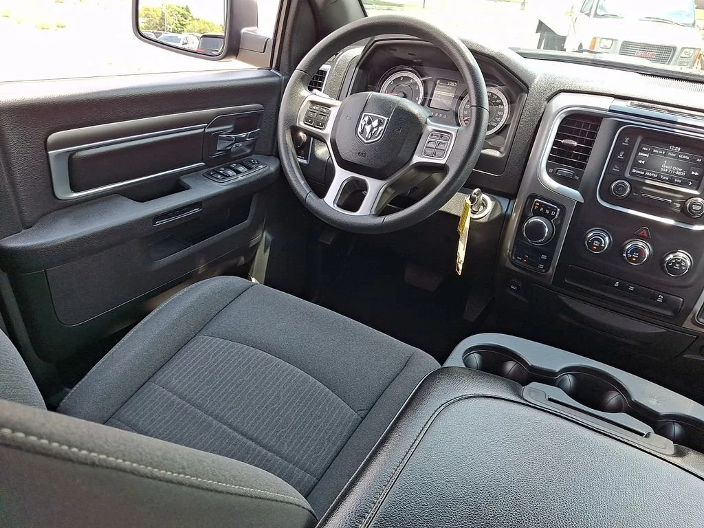 Used 2024 Diamond Black Crystal Pearlcoat Ram Warlock image 15