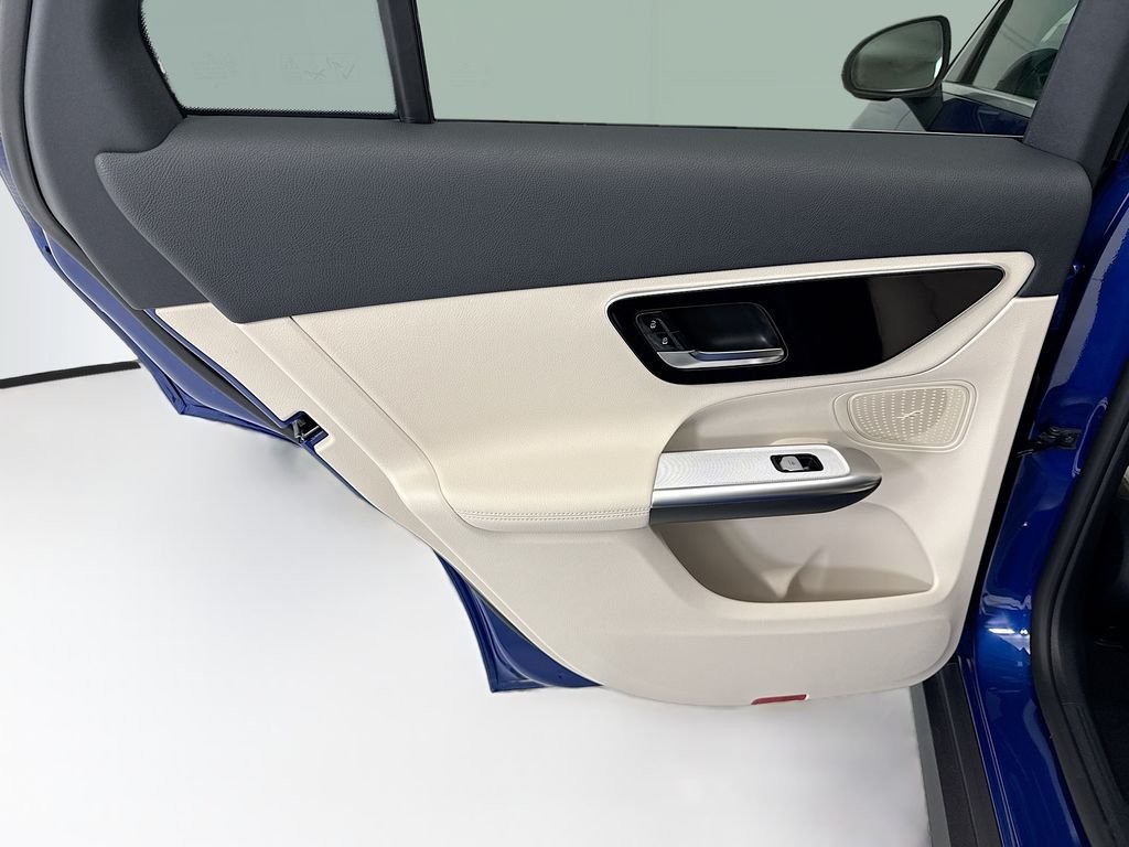 New 2026 Starling Blue Metallic Mercedes-Benz GLC 300 image 25