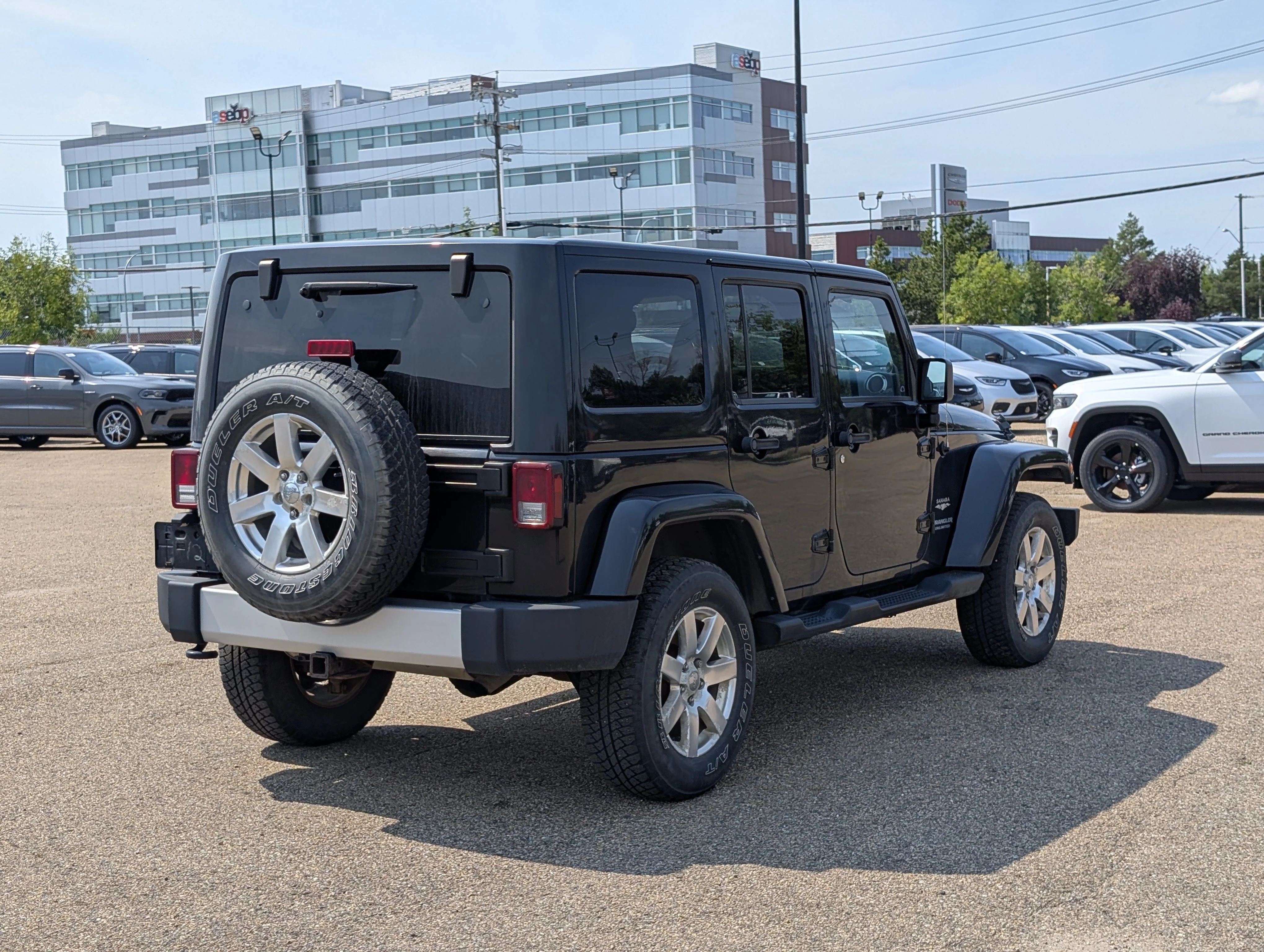 Used 2013 Black Jeep Sahara image 5
