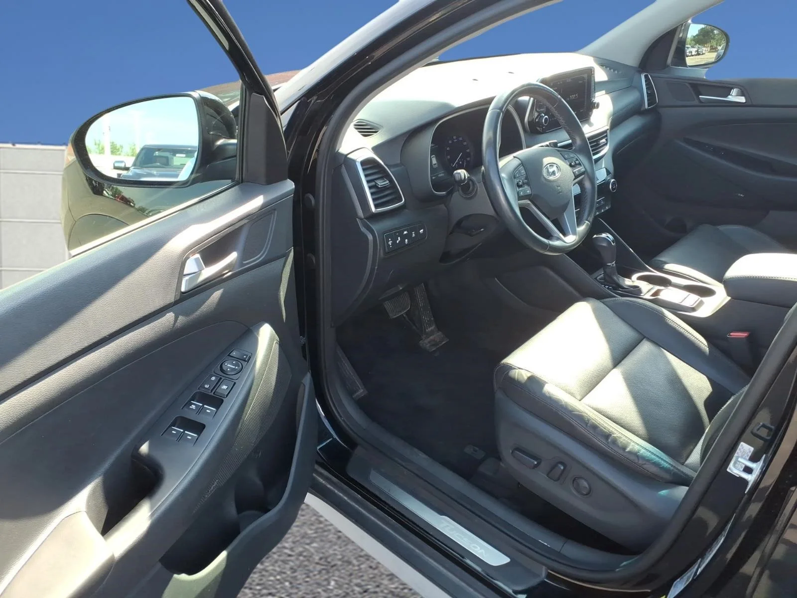 Used 2020 Black Hyundai Ultimate image 10